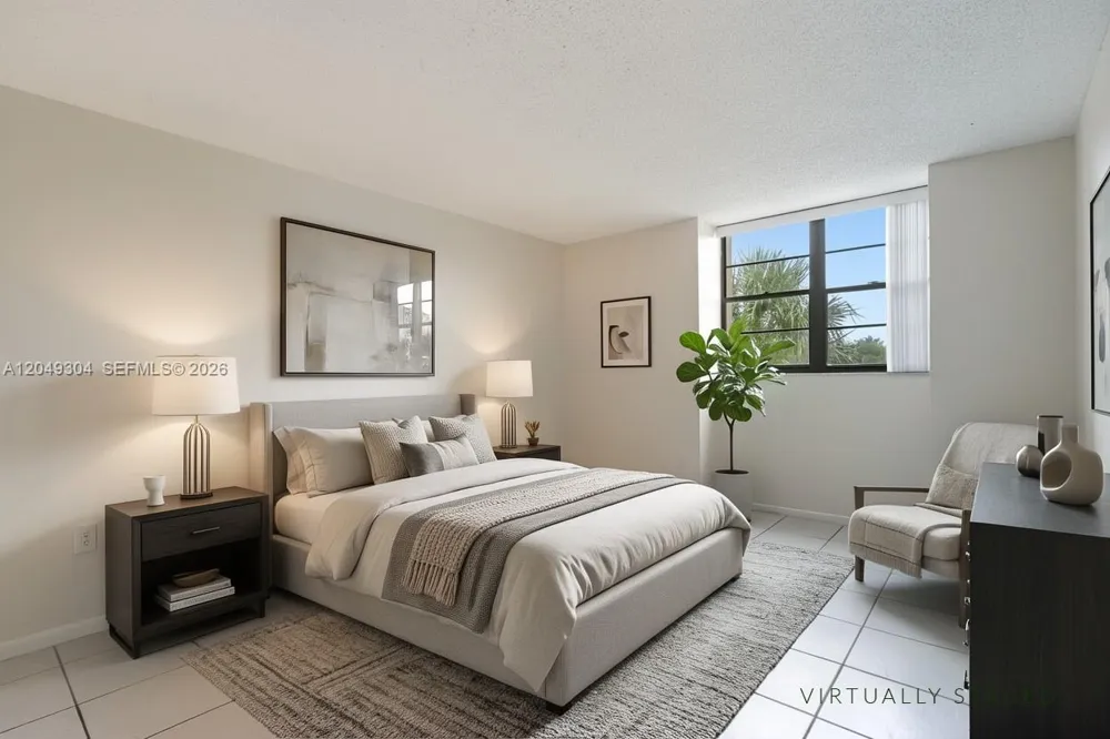 10425 SW 112th Ave #302 Miami, FL 33176