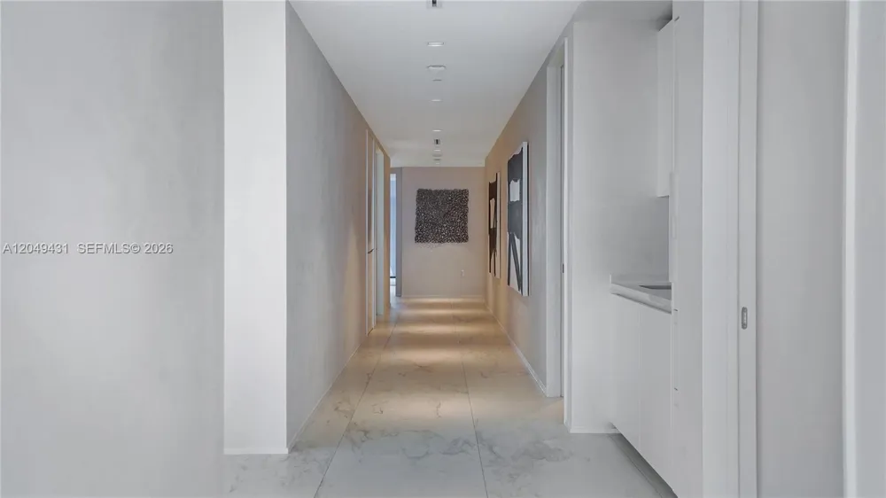 1000 Biscayne Blvd #4401 Miami, FL 33132