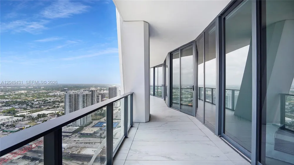 1000 Biscayne Blvd #4401 Miami, FL 33132