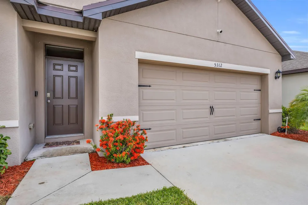 5312 Amusement Avenue Fort Pierce, FL 34947