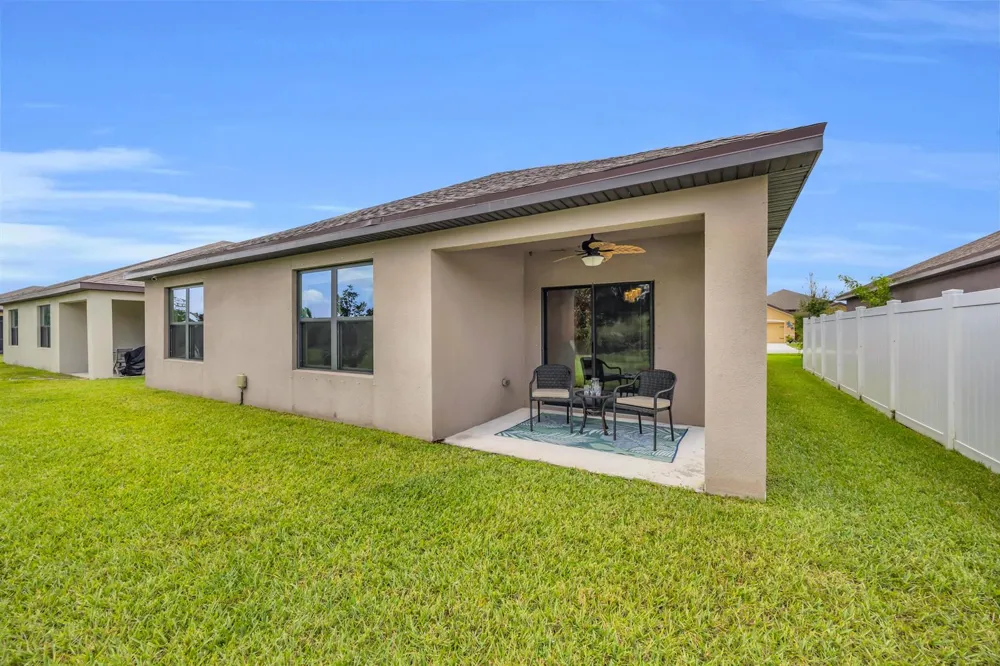 5312 Amusement Avenue Fort Pierce, FL 34947