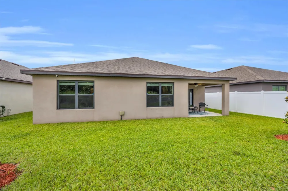 5312 Amusement Avenue Fort Pierce, FL 34947
