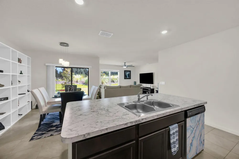 5312 Amusement Avenue Fort Pierce, FL 34947
