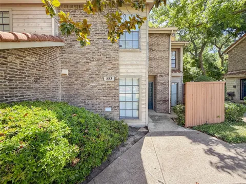 883 Waterfall Way #2