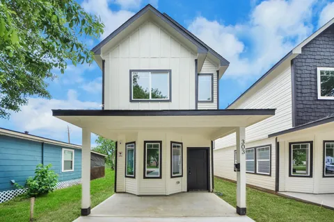 303 S Utah Street