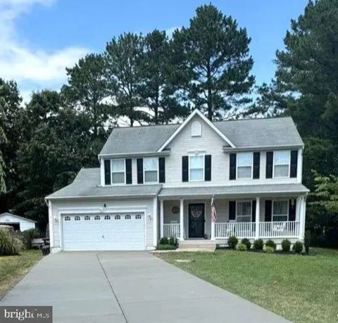 215 DOGWOOD AVENUE