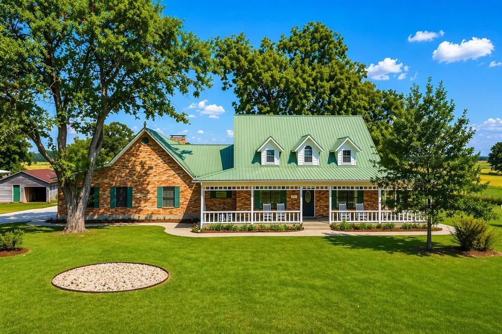 1143 RS County Road 2300 Emory, TX 75440