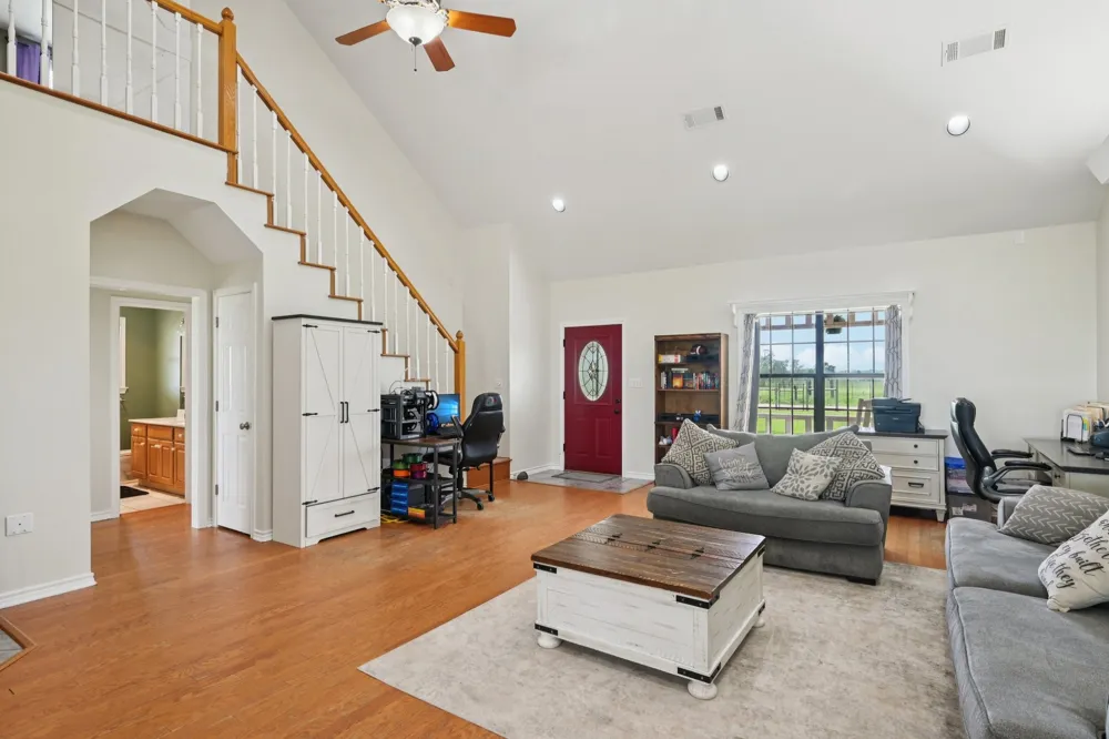 1143 RS County Road 2300 Emory, TX 75440