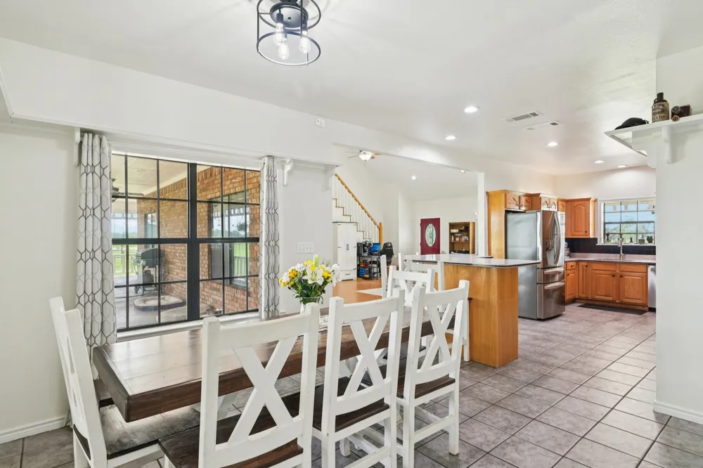1143 RS County Road 2300 Emory, TX 75440
