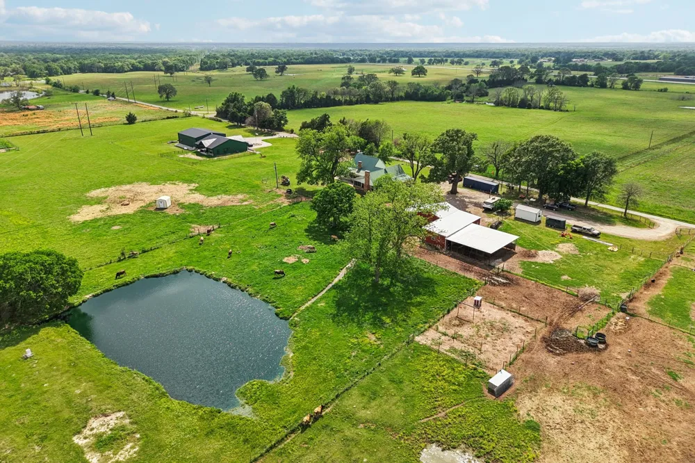 1143 RS County Road 2300 Emory, TX 75440