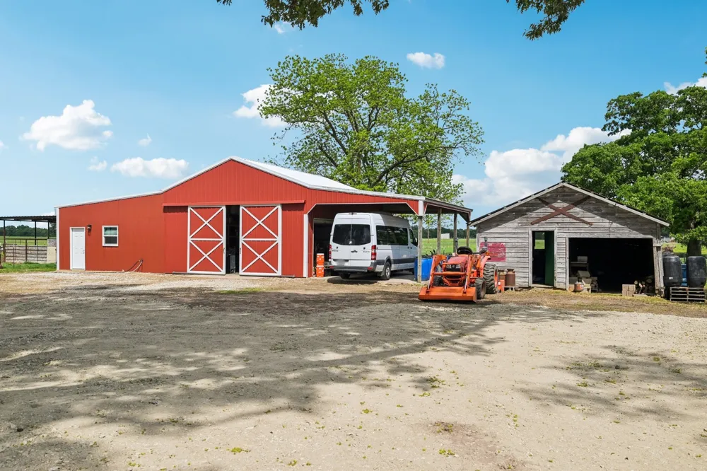 1143 RS County Road 2300 Emory, TX 75440