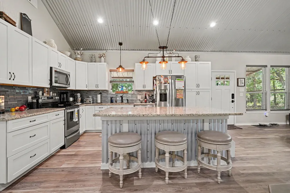 125 Rolling Hills Boulevard Alvord, TX 76225