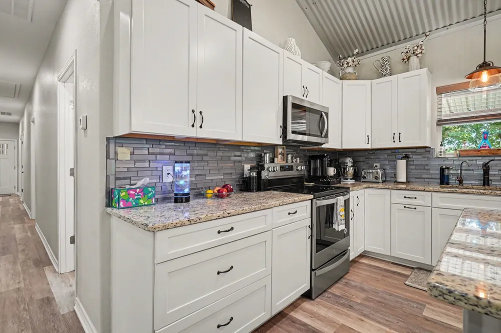 125 Rolling Hills Boulevard Alvord, TX 76225