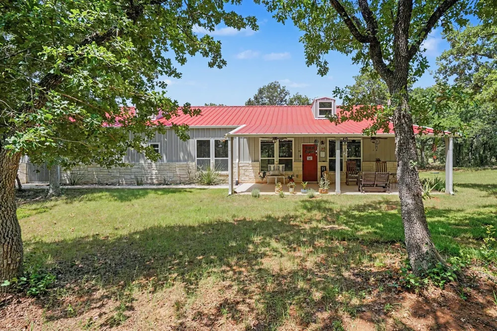 125 Rolling Hills Boulevard Alvord, TX 76225