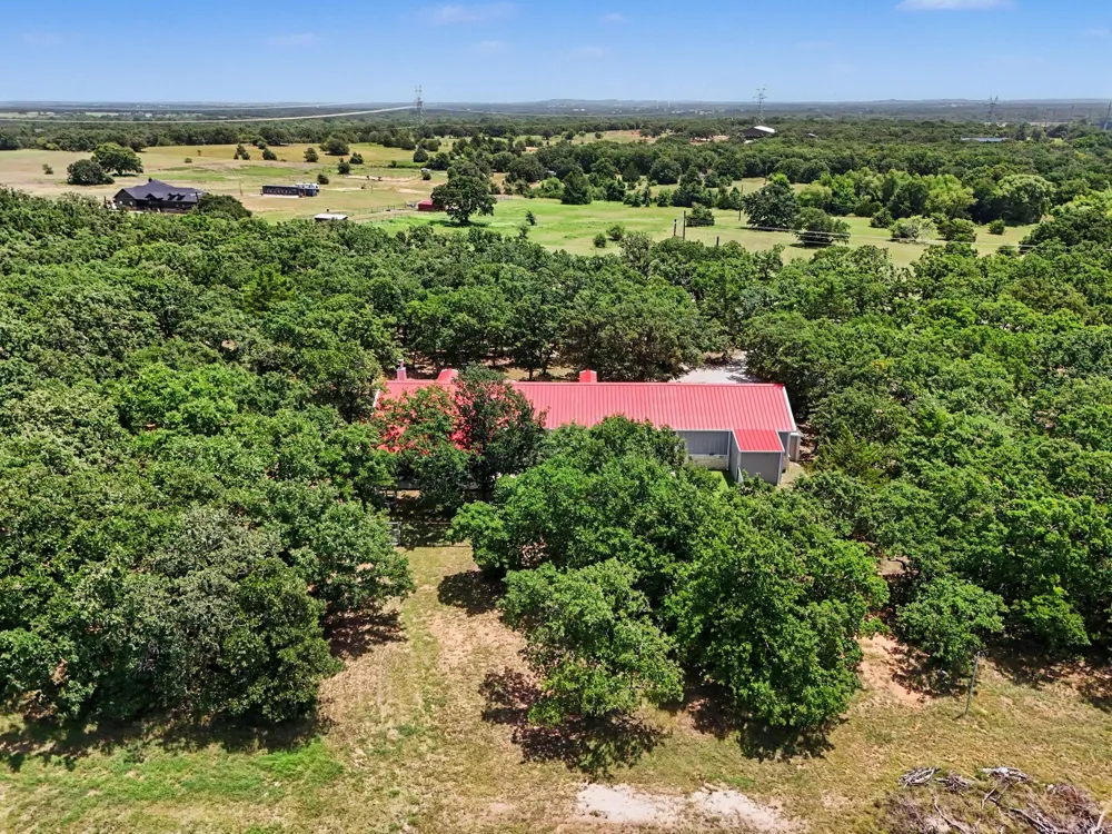 125 Rolling Hills Boulevard Alvord, TX 76225