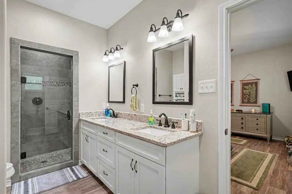 125 Rolling Hills Boulevard Alvord, TX 76225