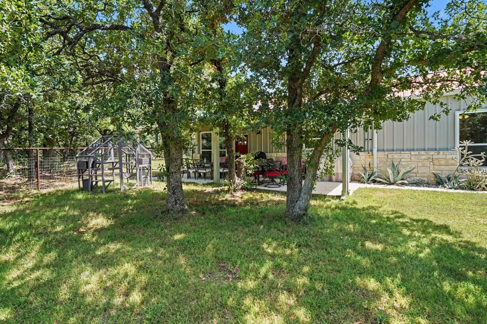 125 Rolling Hills Boulevard Alvord, TX 76225