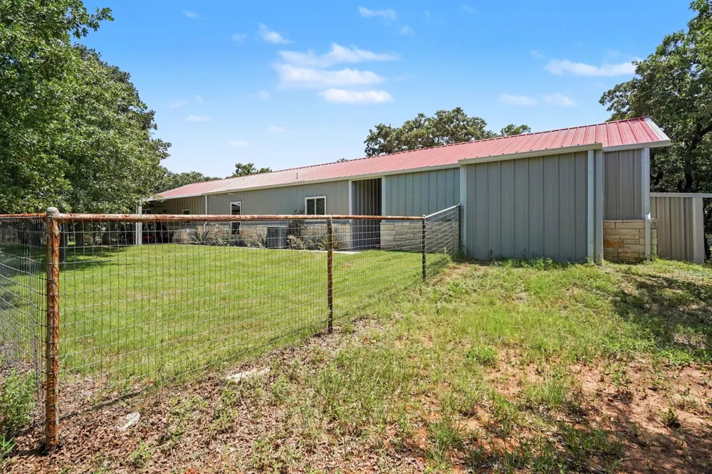 125 Rolling Hills Boulevard Alvord, TX 76225
