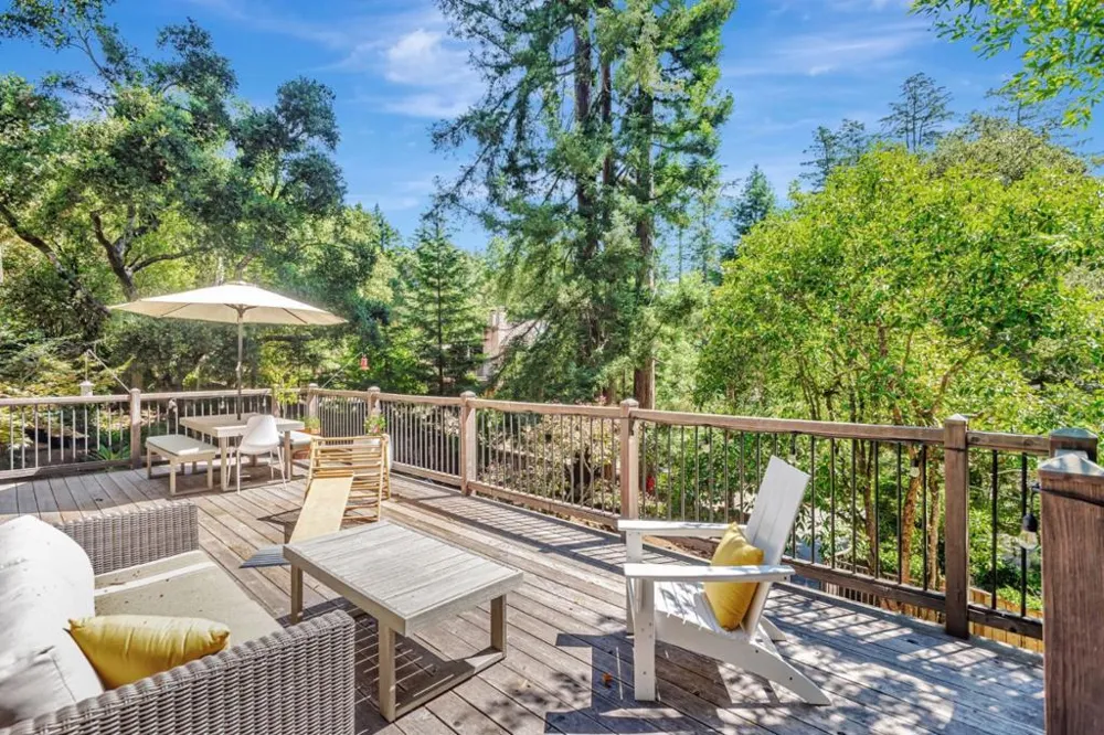 252 Blakewood Way Redwood City, CA 94062