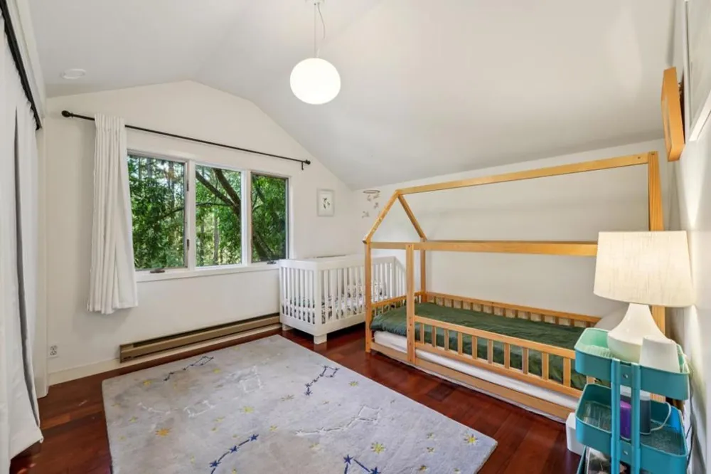 252 Blakewood Way Redwood City, CA 94062