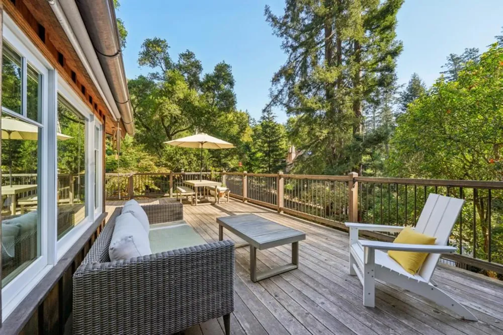 252 Blakewood Way Redwood City, CA 94062