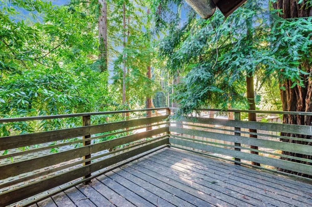 252 Blakewood Way Redwood City, CA 94062