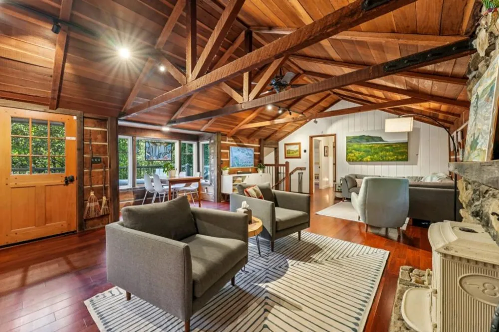 252 Blakewood Way Redwood City, CA 94062