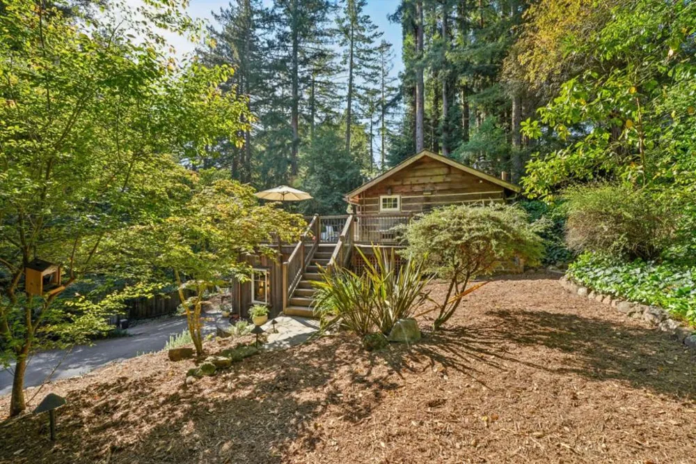 252 Blakewood Way Redwood City, CA 94062