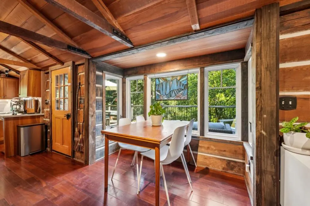 252 Blakewood Way Redwood City, CA 94062