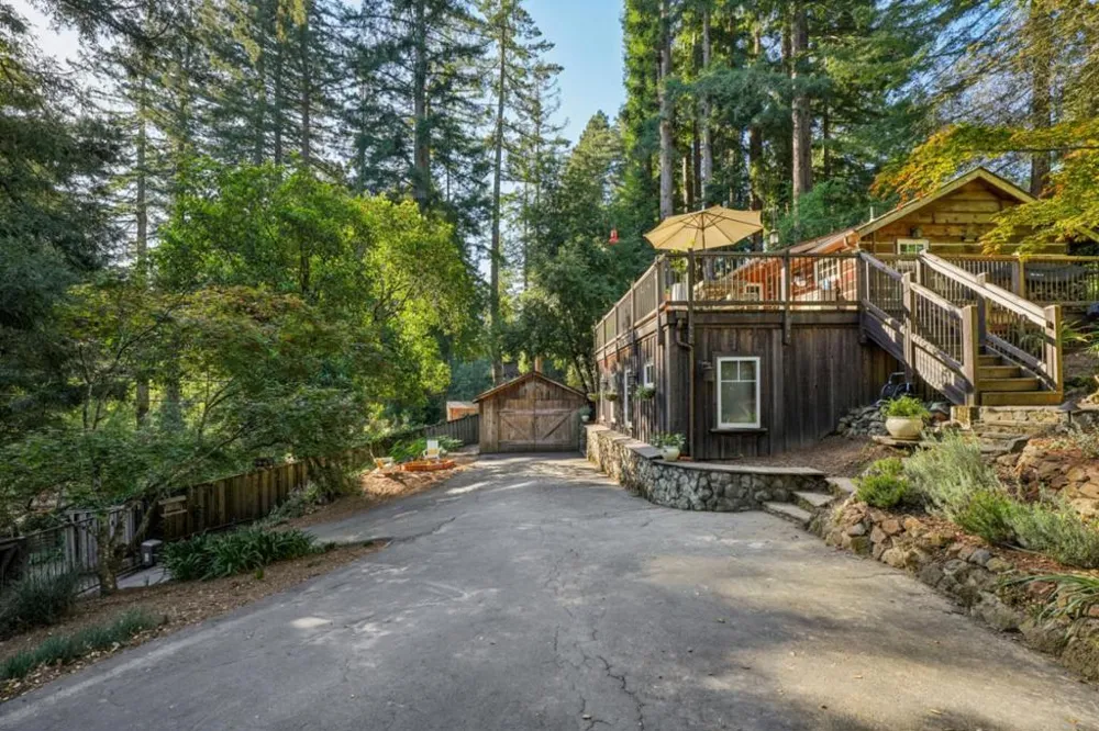 252 Blakewood Way Redwood City, CA 94062