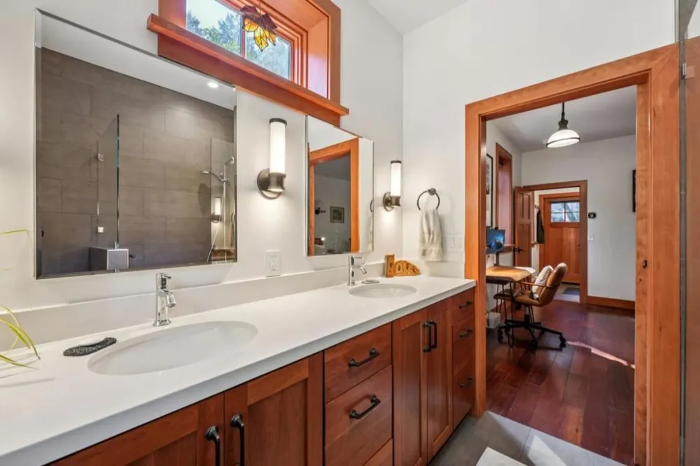 252 Blakewood Way Redwood City, CA 94062