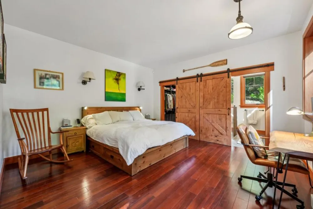 252 Blakewood Way Redwood City, CA 94062