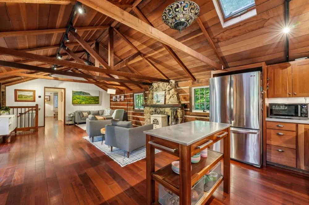 252 Blakewood Way Redwood City, CA 94062