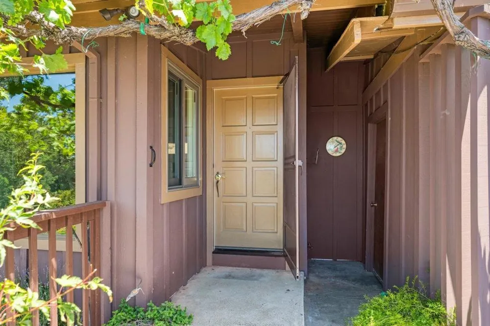 27255 Loma Prieta Way Los Gatos, CA 95033