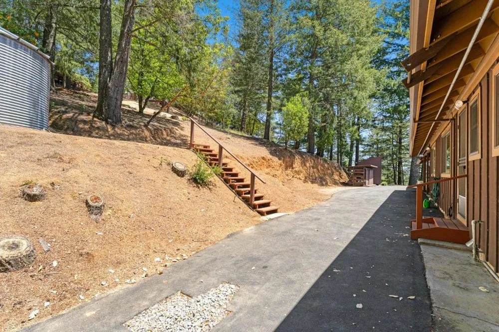 27255 Loma Prieta Way Los Gatos, CA 95033