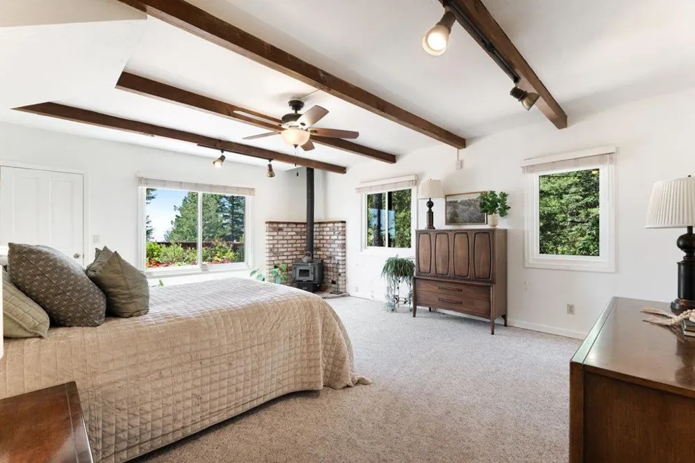 27255 Loma Prieta Way Los Gatos, CA 95033