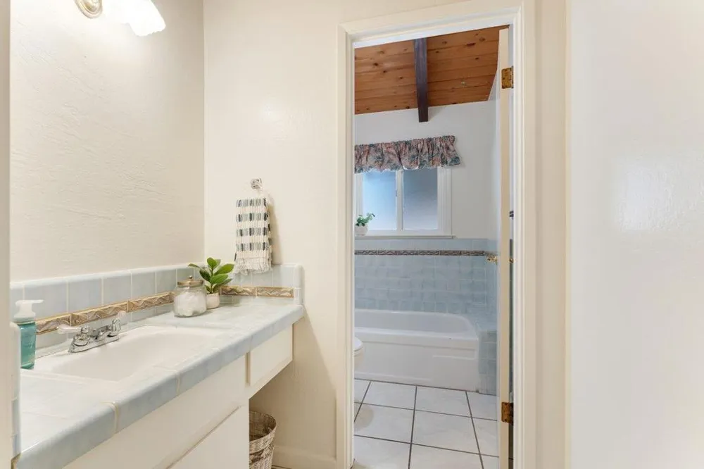 27255 Loma Prieta Way Los Gatos, CA 95033