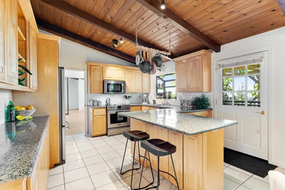27255 Loma Prieta Way Los Gatos, CA 95033