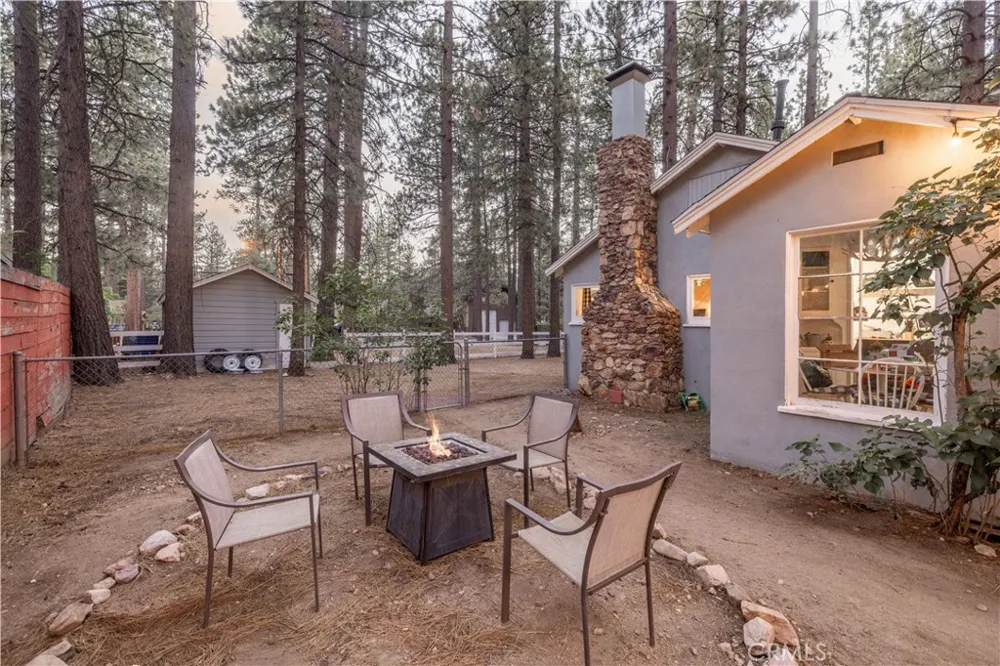 541 Timber Lane Big Bear Lake, CA 92315