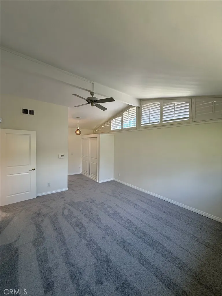 18836 La Amistad Tarzana, CA 91356