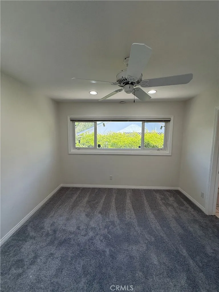 18836 La Amistad Tarzana, CA 91356