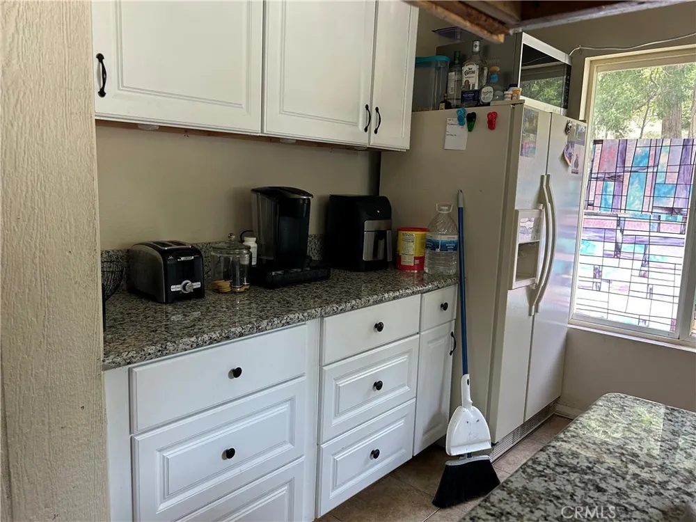 29228 Hook Creek Cedar Glen, CA 92321