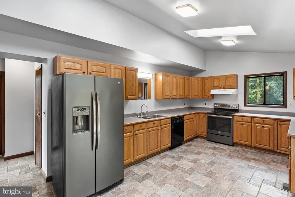 783 SONNE DRIVE Annapolis, MD 21401