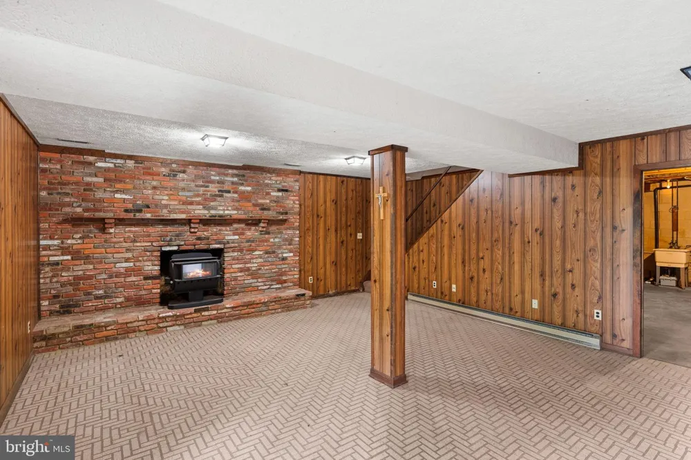 783 SONNE DRIVE Annapolis, MD 21401