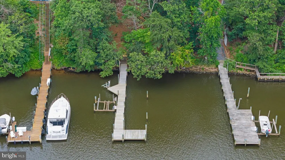 783 SONNE DRIVE Annapolis, MD 21401