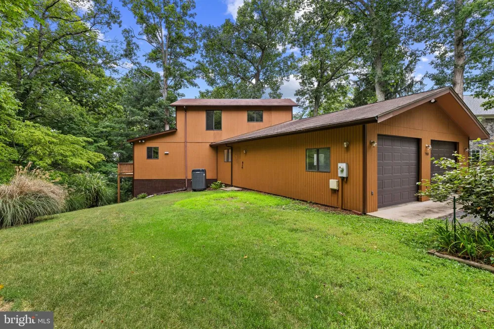 783 SONNE DRIVE Annapolis, MD 21401