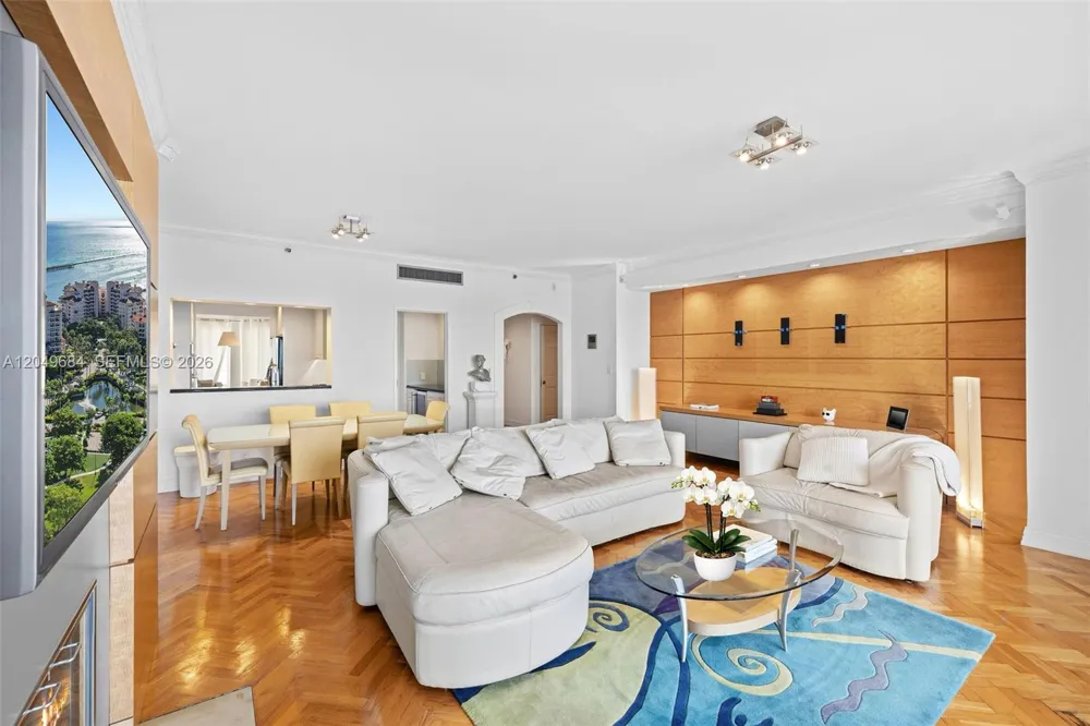 2432 Fisher Island Dr #5302 Miami Beach, FL 33109