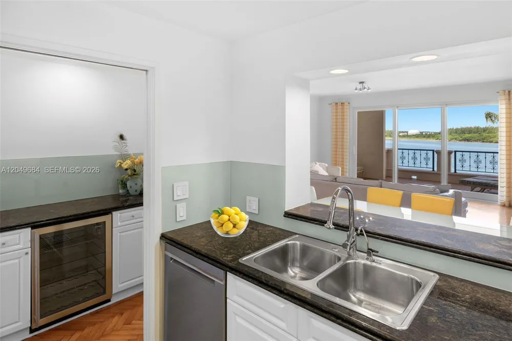 2432 Fisher Island Dr #5302 Miami Beach, FL 33109