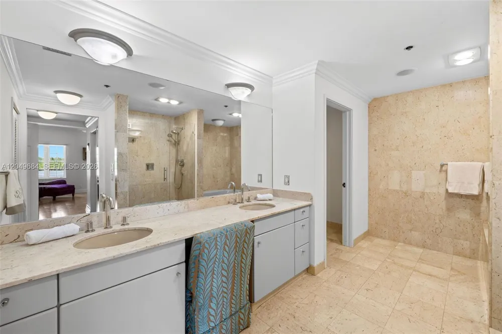 2432 Fisher Island Dr #5302 Miami Beach, FL 33109
