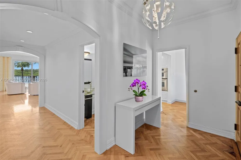 2432 Fisher Island Dr #5302 Miami Beach, FL 33109